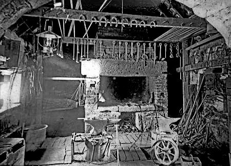 Blue Bell smithy c1925